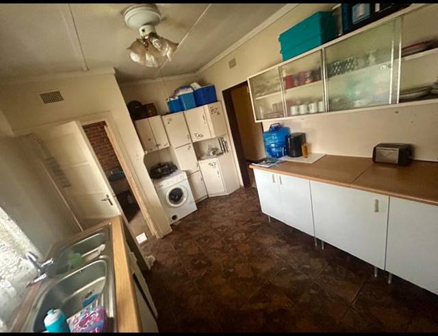 3 BEDROOM HOUSE FOR SALE IN VANDERBIJLPARK CW 5